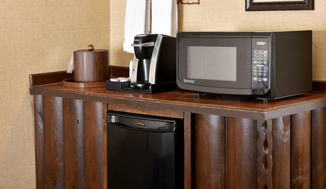 Boarders Inn & Suites By Cobblestone Hotels In Waukon Exteriör bild