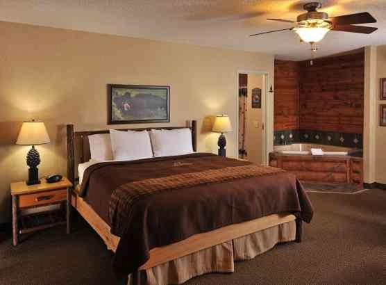Boarders Inn & Suites By Cobblestone Hotels In Waukon Exteriör bild